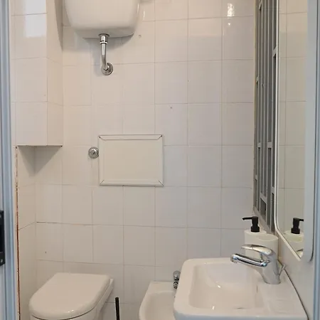 بيت ضيافة & Premium - Centro - Stazione باري